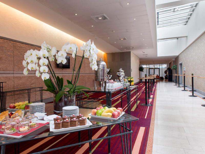 Radisson Blu Hotel & Conference Centre, Salzburg image
