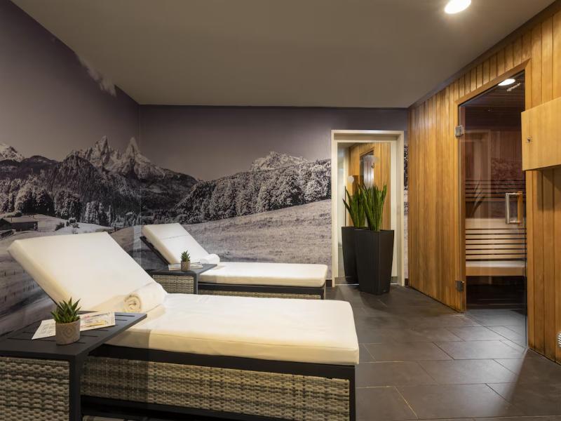 Radisson Blu Hotel & Conference Centre, Salzburg image