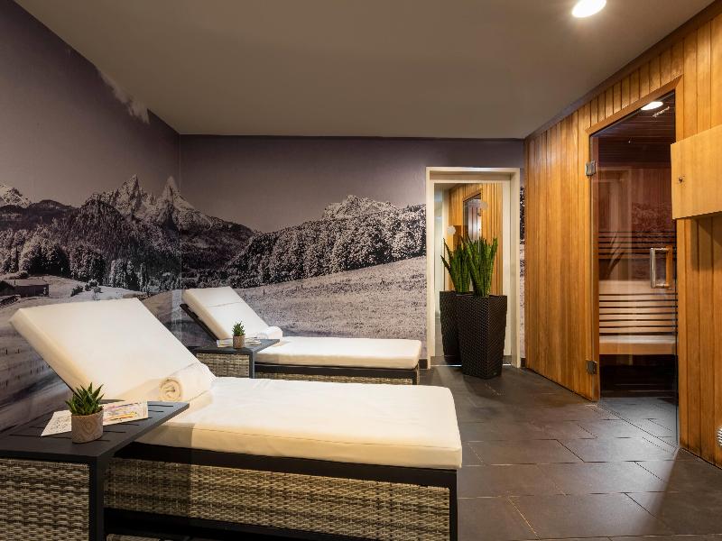 Radisson Blu Hotel & Conference Centre, Salzburg image