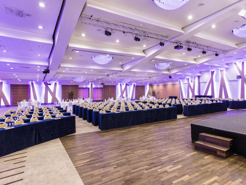 Radisson Blu Hotel & Conference Centre, Salzburg image
