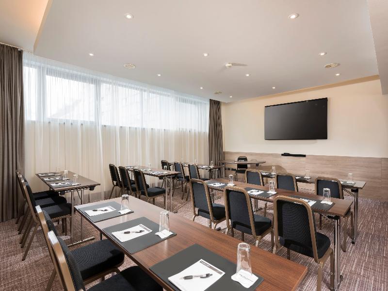 Radisson Blu Hotel & Conference Centre, Salzburg image