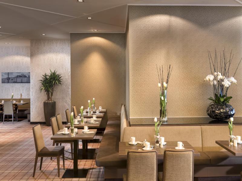 Radisson Blu Hotel & Conference Centre, Salzburg image