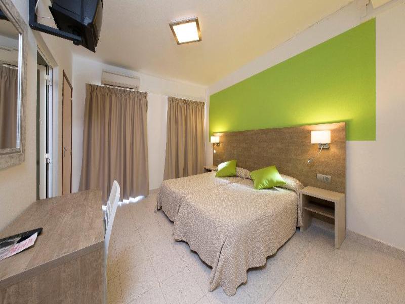 Hostal Mari image