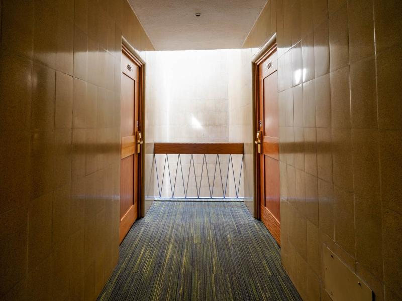 Hotel New York image