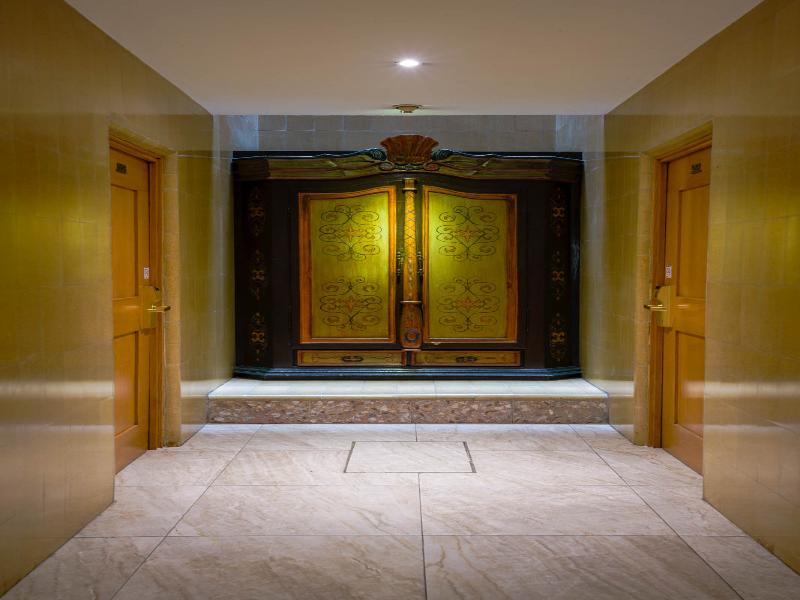 Hotel New York image