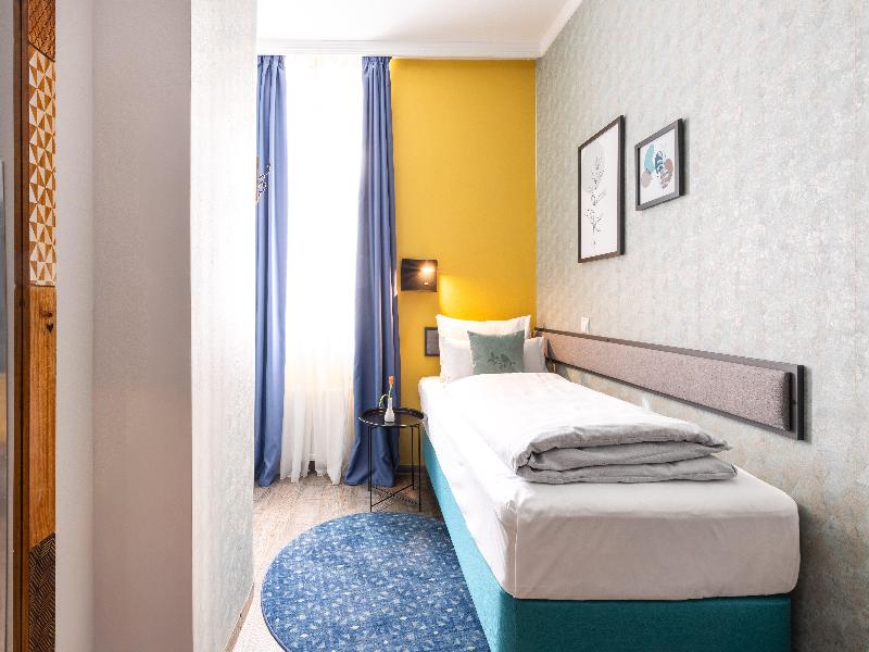 Garner Hotel Vienna, by IHG image
