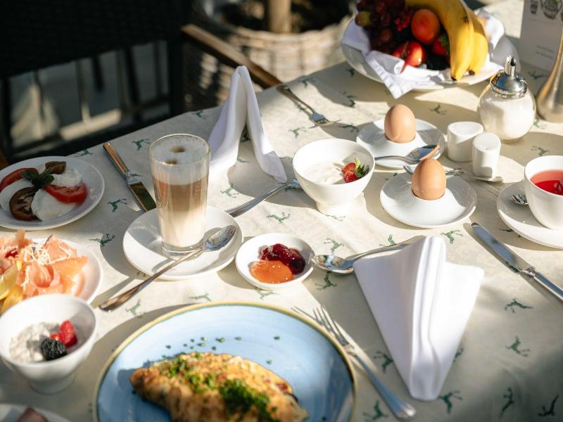 Hotel Kaiserhof Kitzbühel image