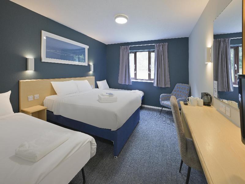 Travelodge Alcester image