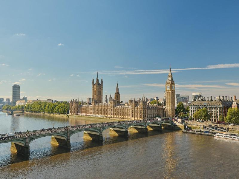 London Marriott Hotel County Hall image