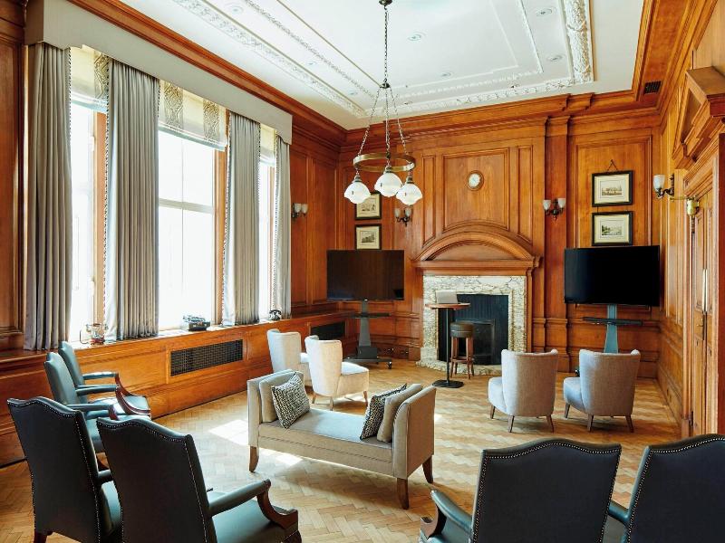 London Marriott Hotel County Hall image