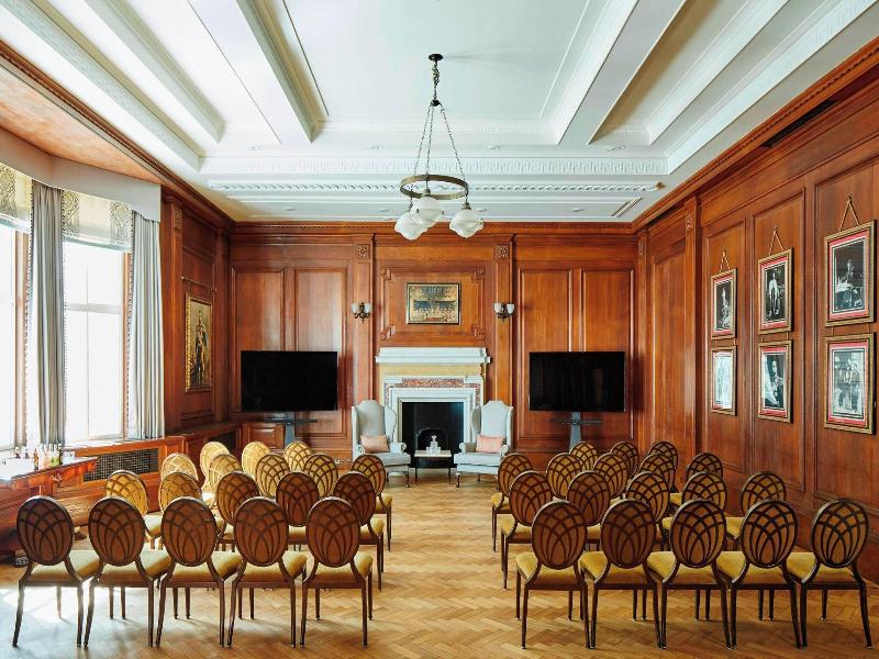 London Marriott Hotel County Hall image