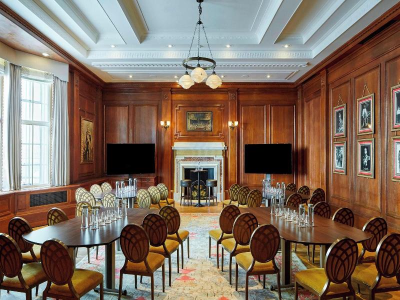 London Marriott Hotel County Hall image