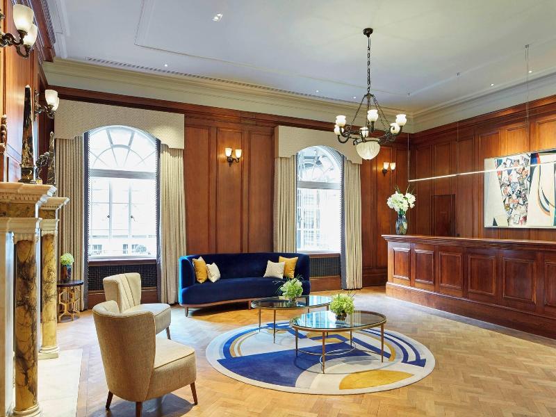 London Marriott Hotel County Hall image