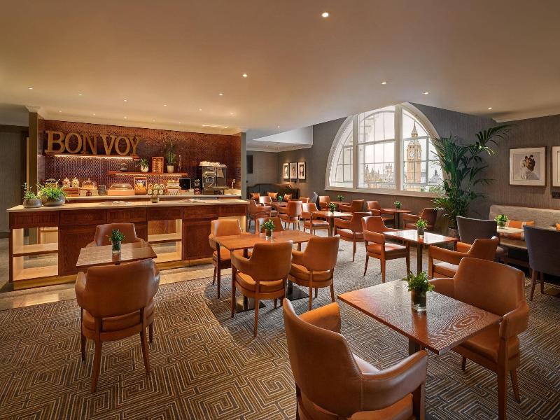 London Marriott Hotel County Hall image