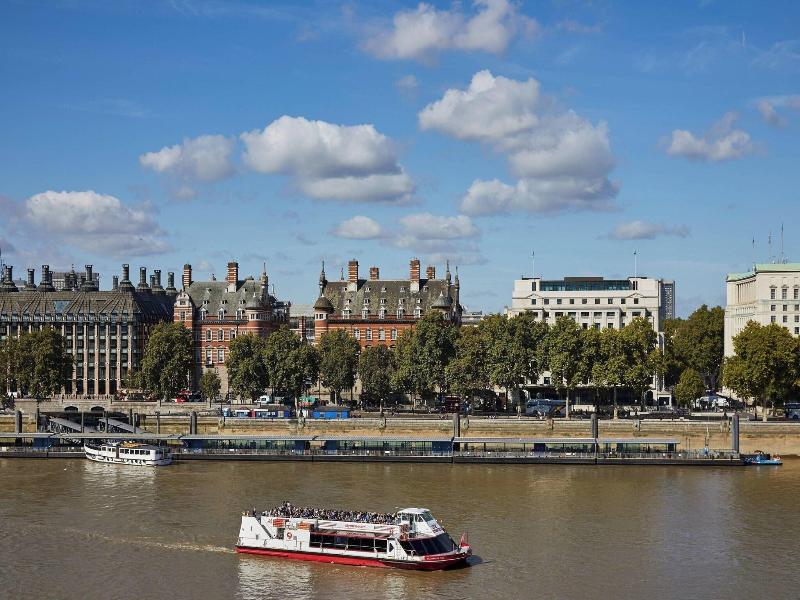 London Marriott Hotel County Hall image