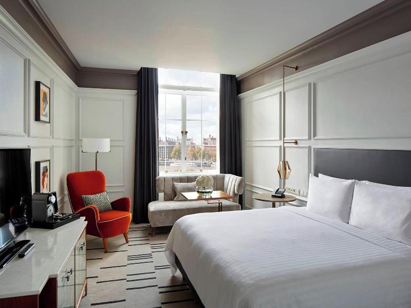 London Marriott Hotel County Hall image
