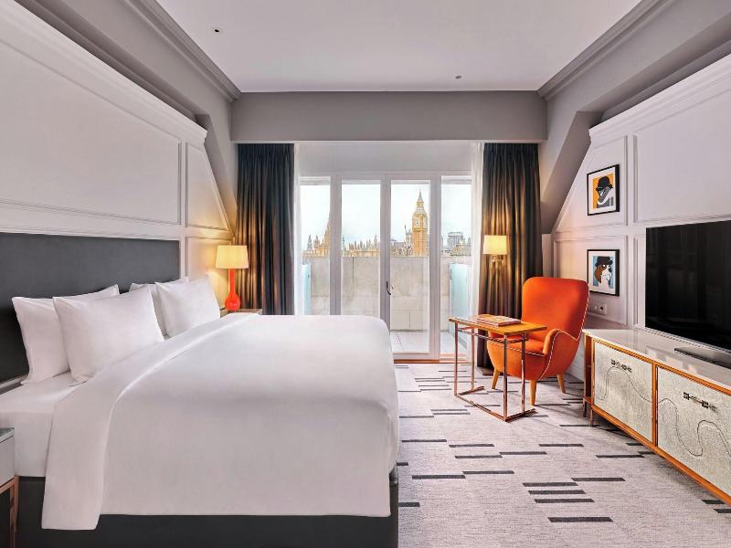 London Marriott Hotel County Hall image