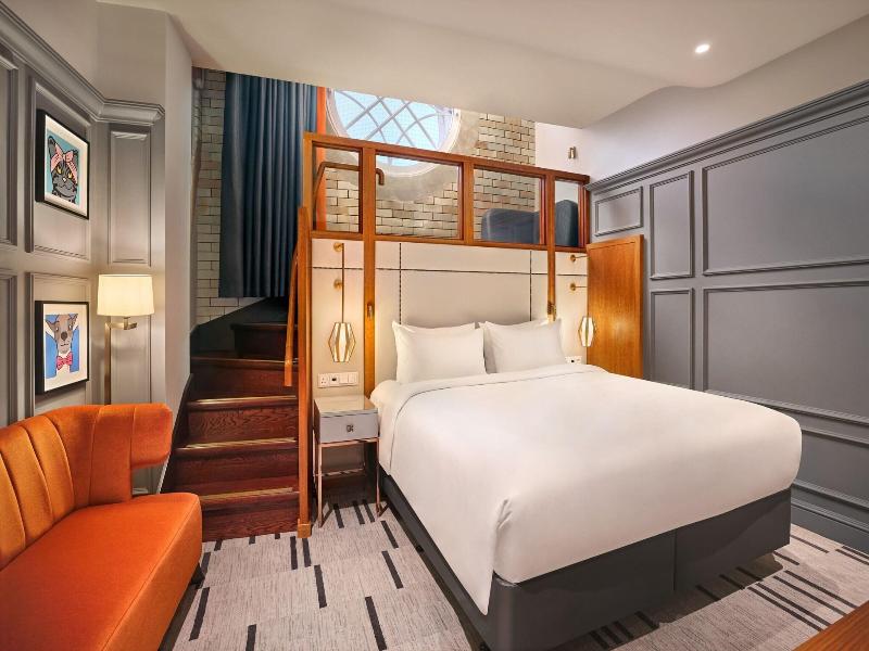 London Marriott Hotel County Hall image