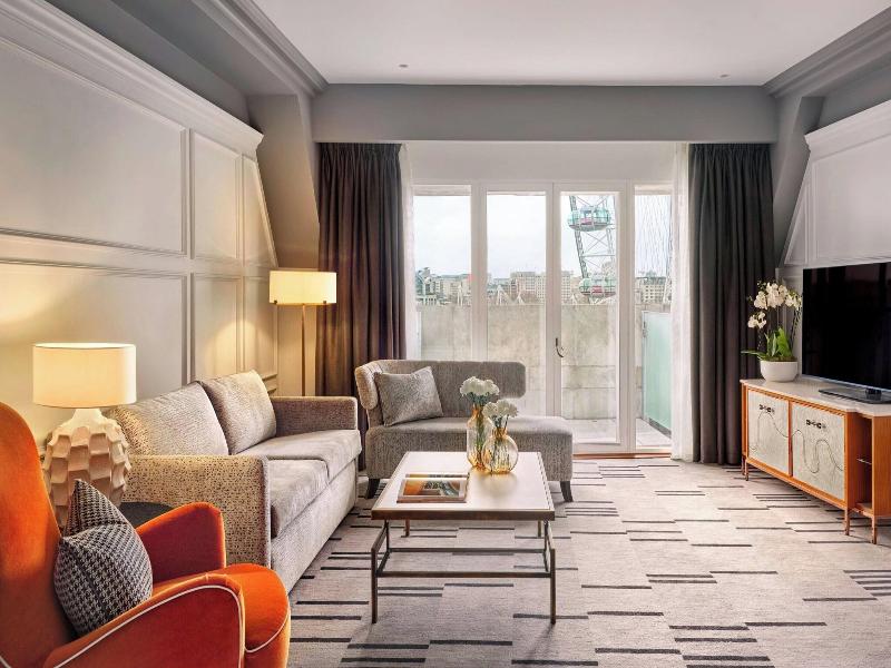 London Marriott Hotel County Hall image