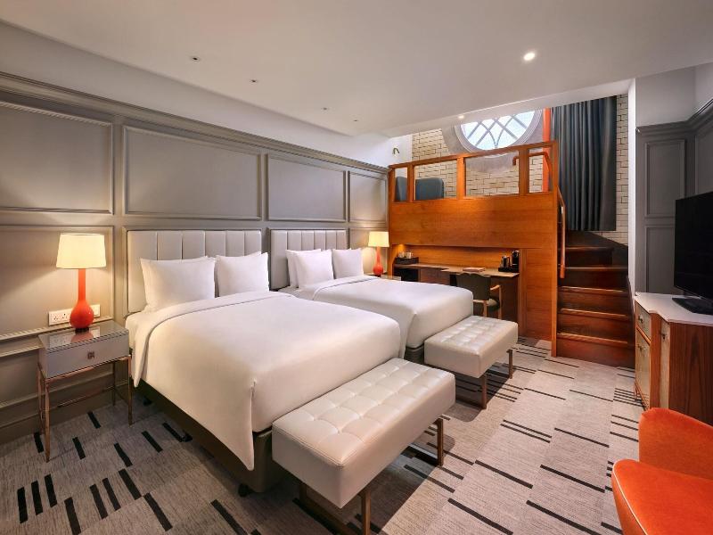 London Marriott Hotel County Hall image