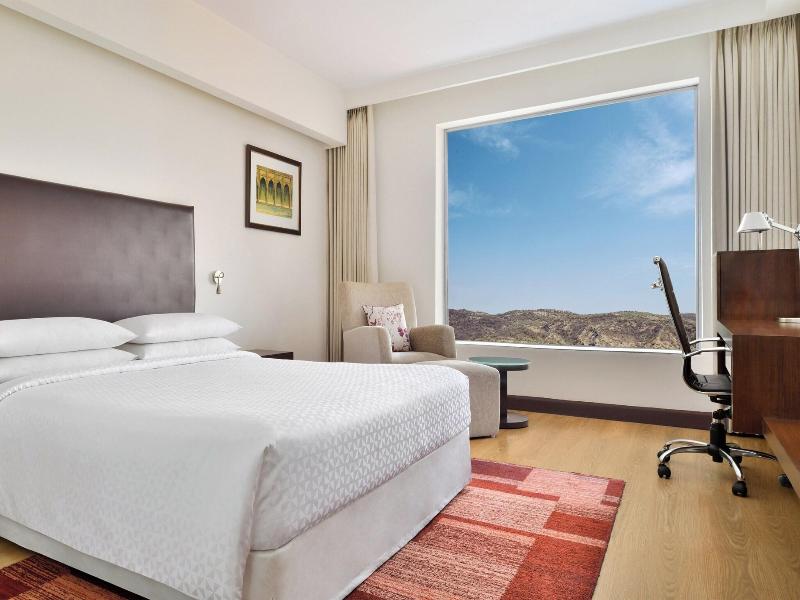 Four Points By Sheraton Jaipur, City Square image