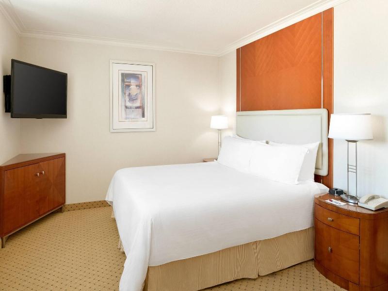 San Diego Marriott Gaslamp Quarter image