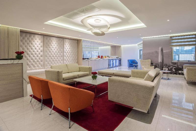NH Collection Plaza Santiago image