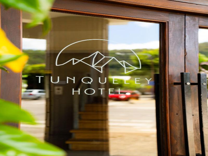 Tunqueley image