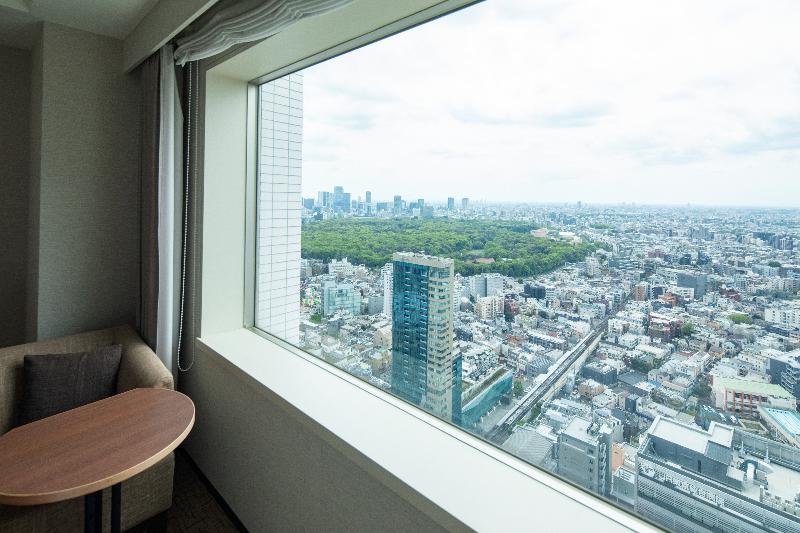 Stay in style at Hotel Century Southern Tower