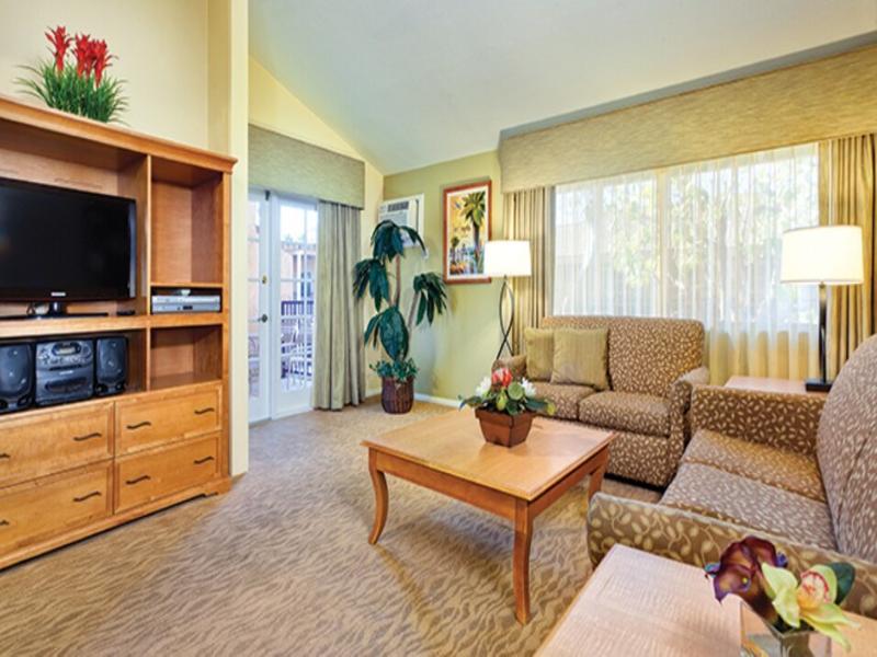 Club Wyndham Dolphin's Cove 5