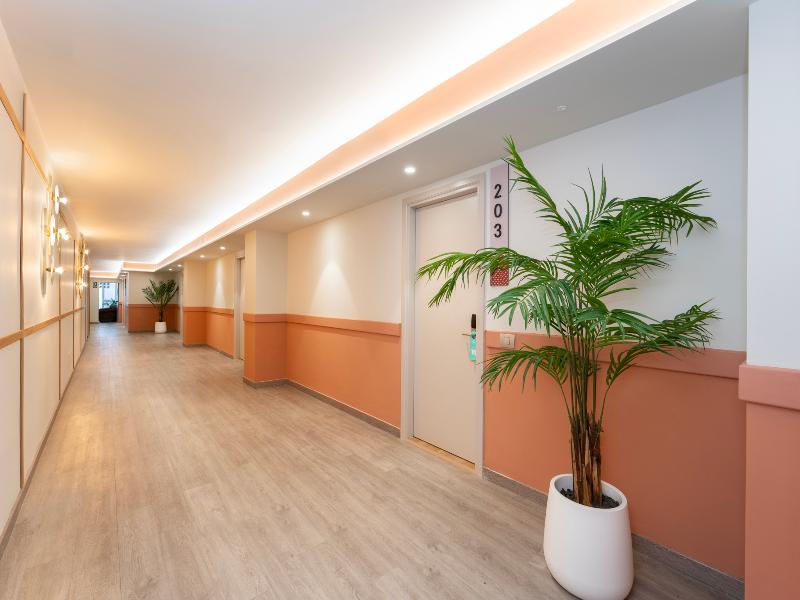 Hotel LIVVO Anamar Suites image
