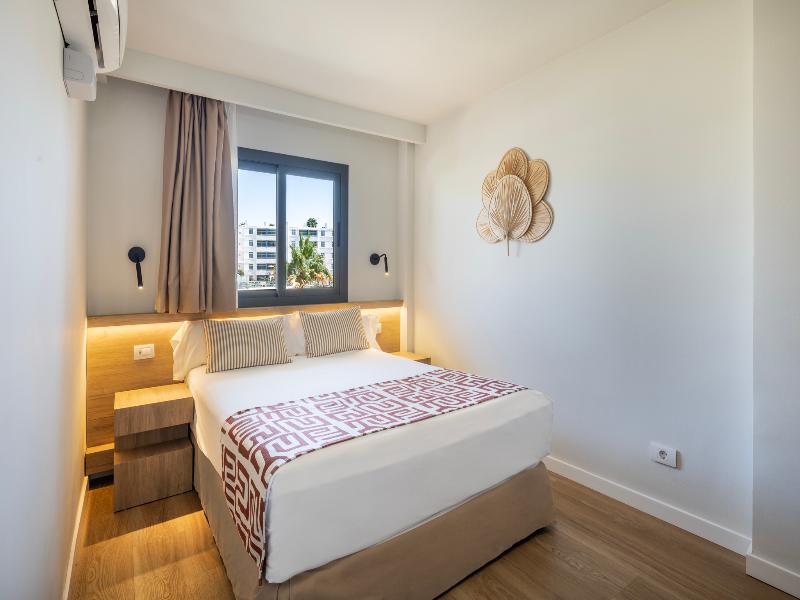 Hotel LIVVO Anamar Suites image