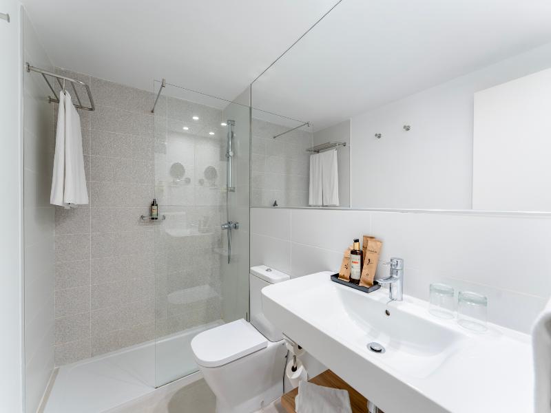 Hotel LIVVO Anamar Suites image
