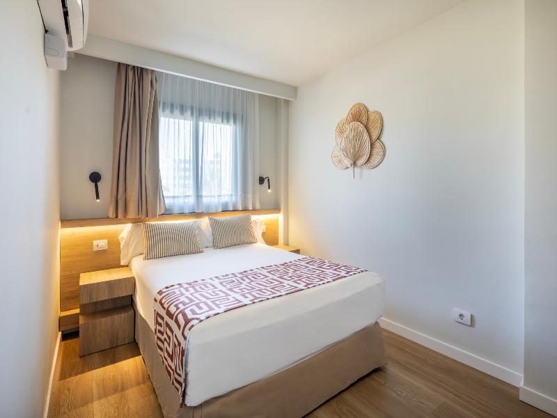 Hotel LIVVO Anamar Suites image