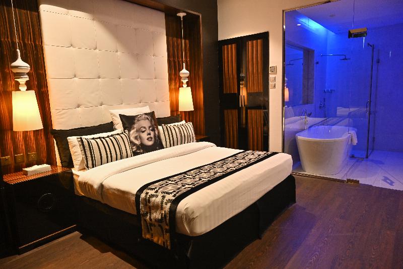 Ista Suites Seef image
