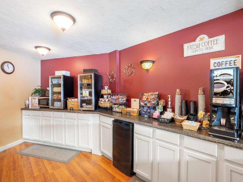 Fireside Inn & Suites Gilford
