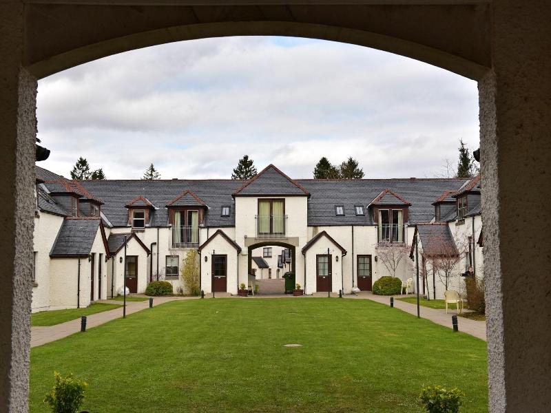 Moness House Hotel and Resort Cottages image