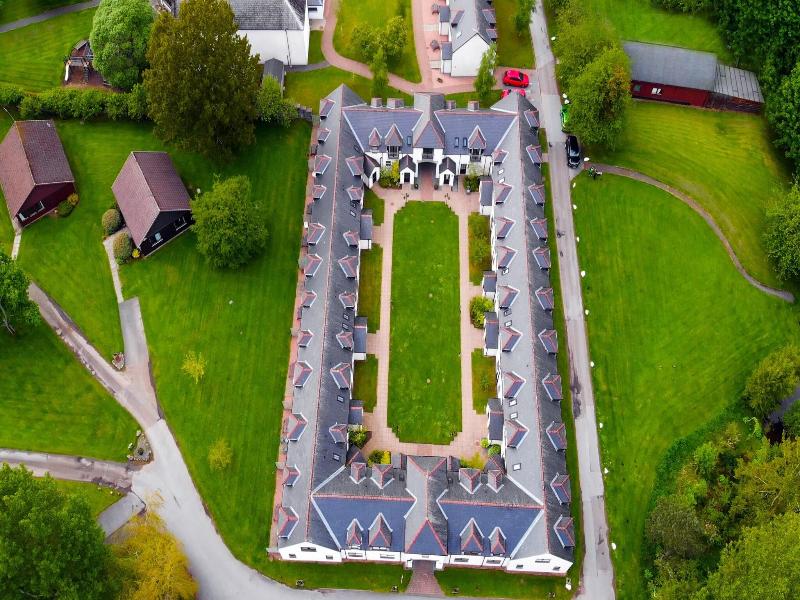 Moness House Hotel and Resort Cottages image