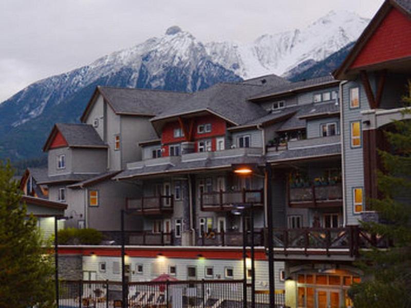 Lodges at Canmore