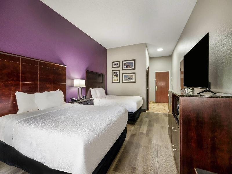 La Quinta Inn & Suites Louisville Expo East 6437 image
