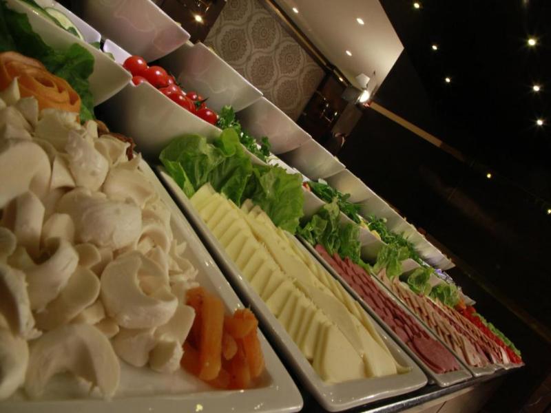 Mirilayon Hotel image