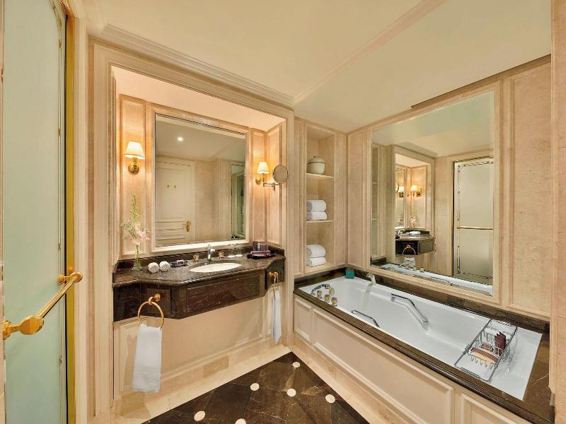 The Ritz-Carlton, Bahrain image