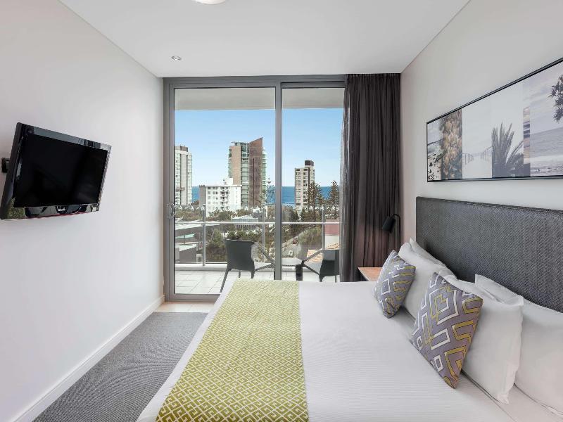 Wyndham Hotel Surfers Paradise image