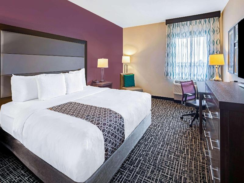 La Quinta Inn & Suites McAllen La Plaza Mall image