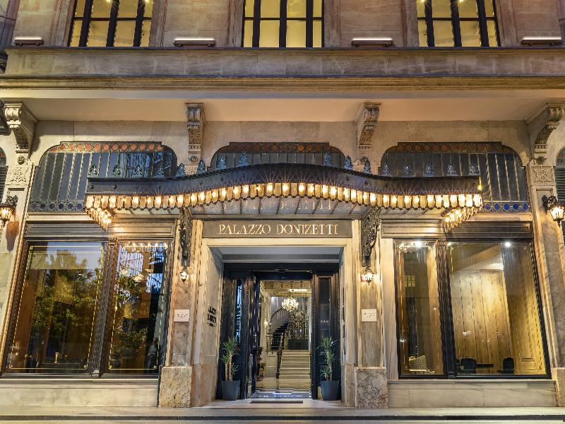Palazzo Donizetti Istanbul, Tapestry Collection image