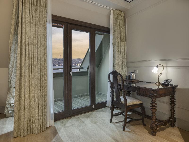 Palazzo Donizetti Istanbul, Tapestry Collection image