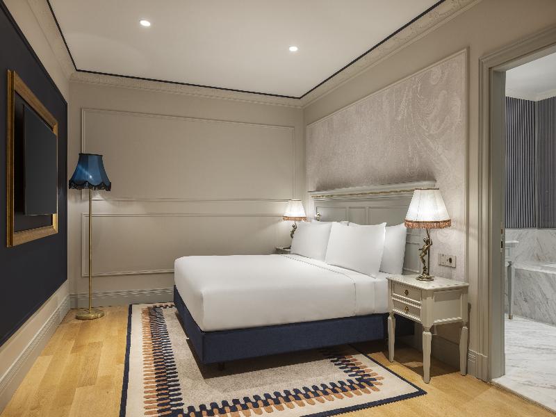 Palazzo Donizetti Istanbul, Tapestry Collection image