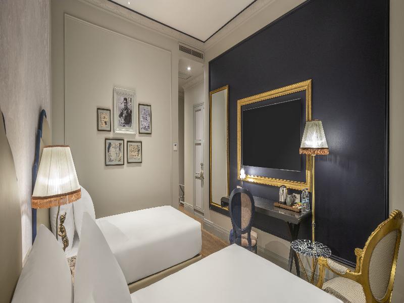 Palazzo Donizetti Istanbul, Tapestry Collection image