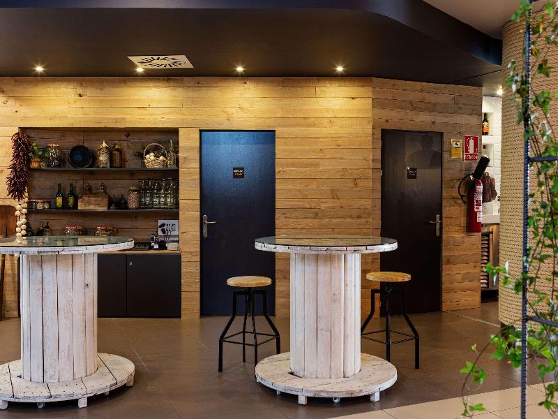 ibis Oviedo image