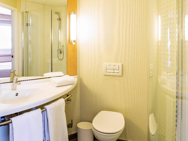 ibis Oviedo image